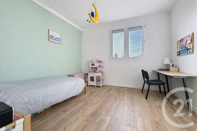 maison à vendre - 6 pièces - 170.0 m2 - JOUE SUR ERDRE - 44 - PAYS-DE-LOIRE - Century 21 Iméo