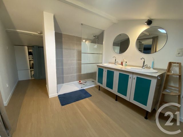 maison à vendre - 6 pièces - 130.0 m2 - MONTREVAULT SUR EVRE - 49 - PAYS-DE-LOIRE - Century 21 Iméo