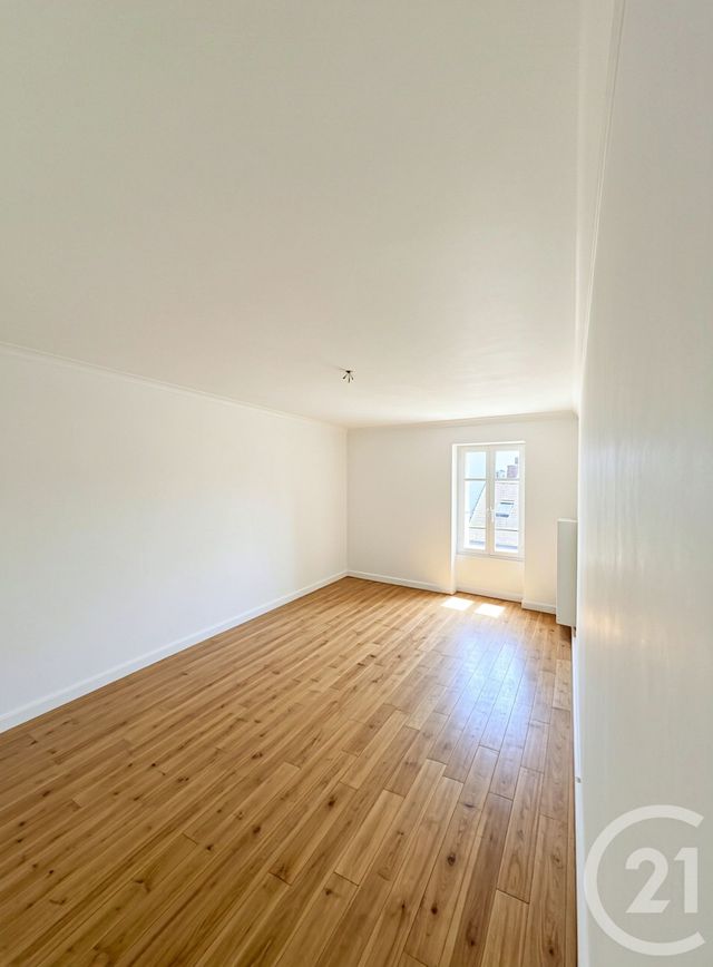 Appartement à vendre - 7 pièces - 151.58 m2 - RIAILLE - 44 - PAYS-DE-LOIRE - Century 21 Iméo