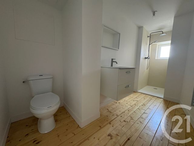 Appartement à louer - 3 pièces - 80.0 m2 - SEGRE EN ANJOU BLEU - 49 - PAYS-DE-LOIRE - Century 21 Iméo