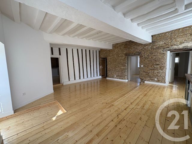 Appartement à louer - 3 pièces - 80.0 m2 - SEGRE EN ANJOU BLEU - 49 - PAYS-DE-LOIRE - Century 21 Iméo