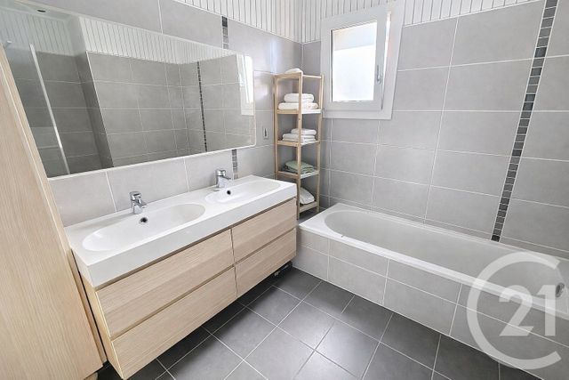 maison à vendre - 6 pièces - 125.0 m2 - LE CELLIER - 44 - PAYS-DE-LOIRE - Century 21 Iméo