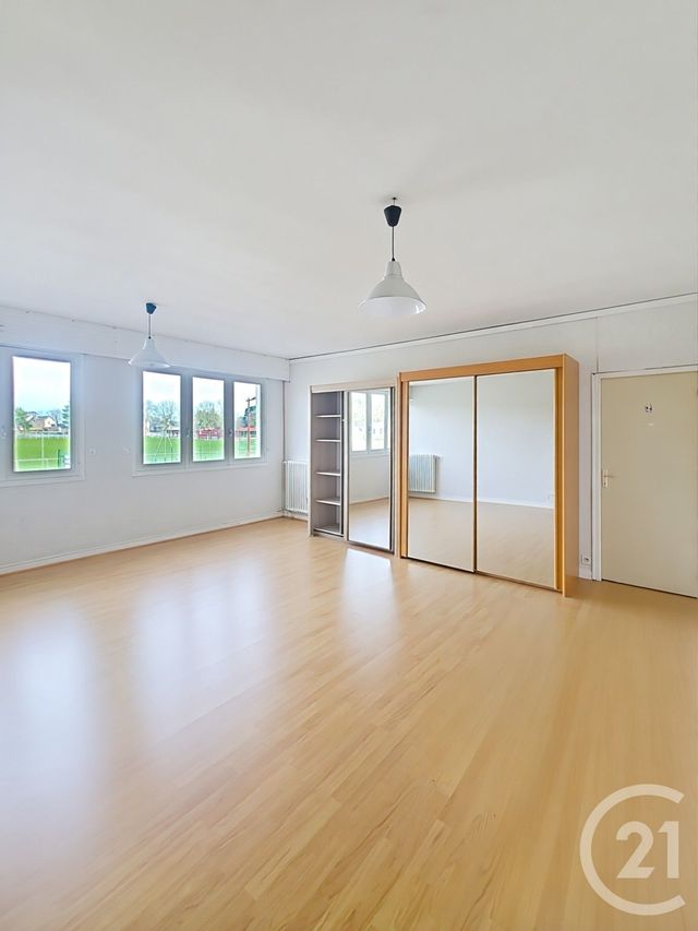 maison à vendre - 10 pièces - 318.0 m2 - MOISDON LA RIVIERE - 44 - PAYS-DE-LOIRE - Century 21 Iméo